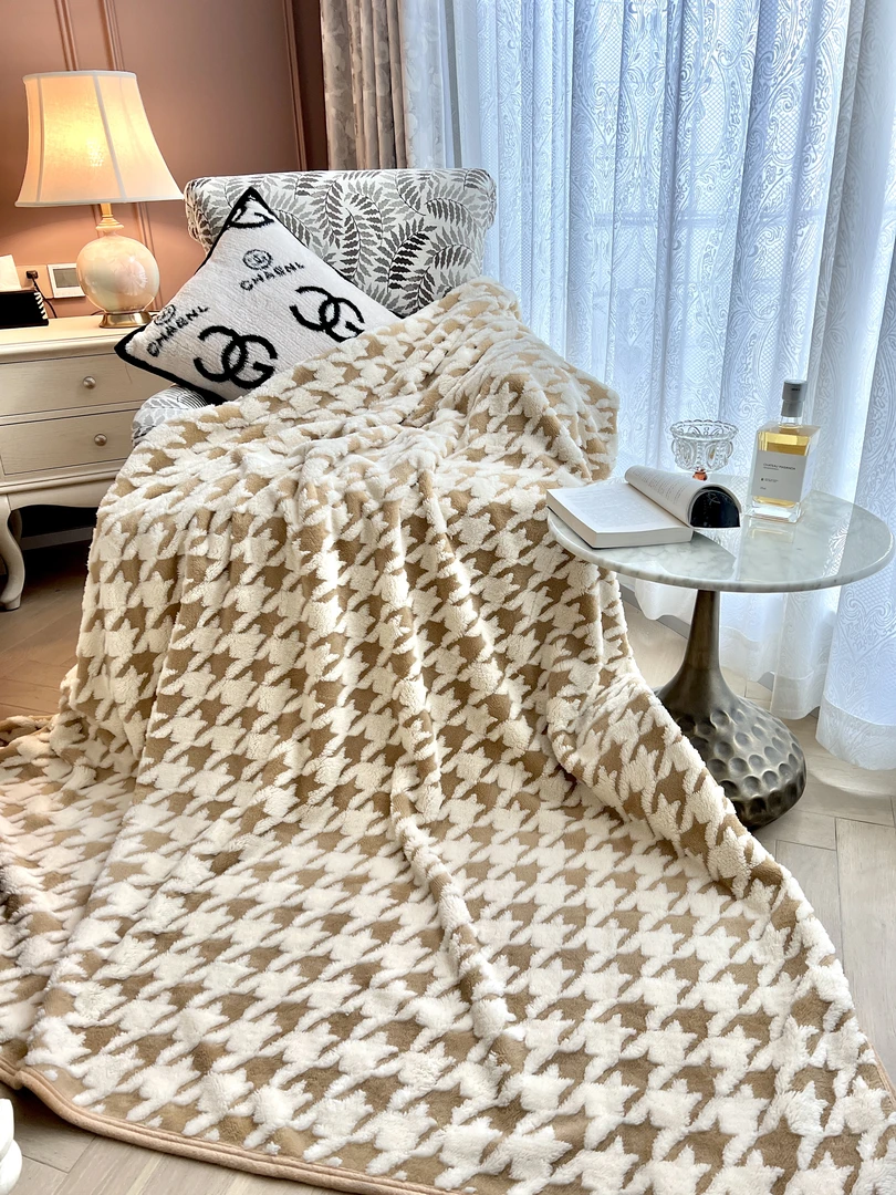 时尚千鸟格休闲毯轻奢感双层加厚多功能居家绒毛毯卧室沙发午睡毯