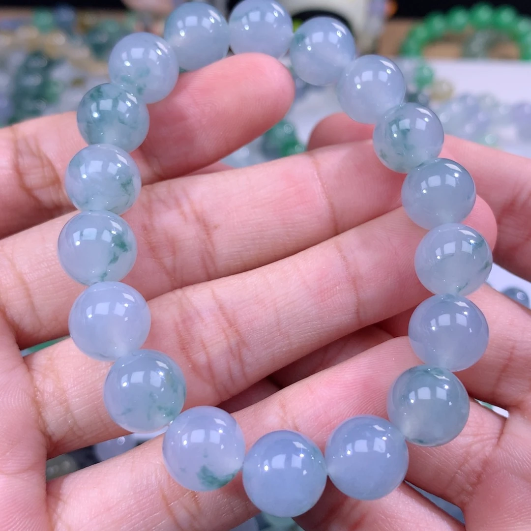 翡翠手链未镶嵌翡翠