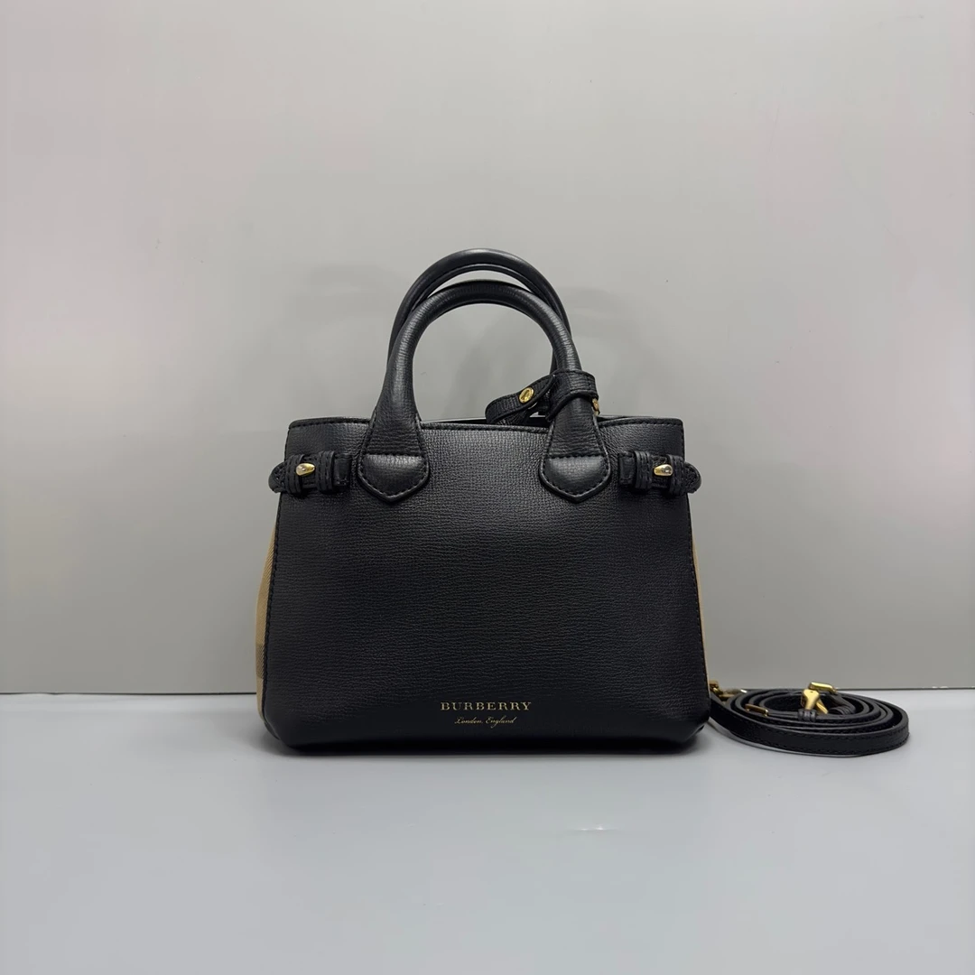 95新 BURBERRY/博柏利 班纳黑色小号手提包22*15*13cm