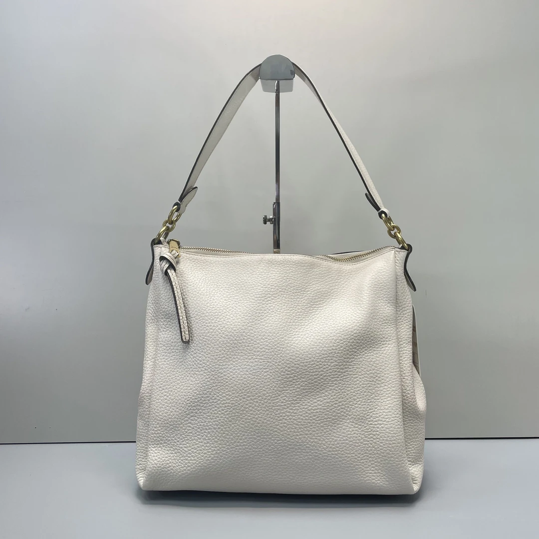 90新 COACH/蔻驰 白色腋下包29x30x11cmD101506