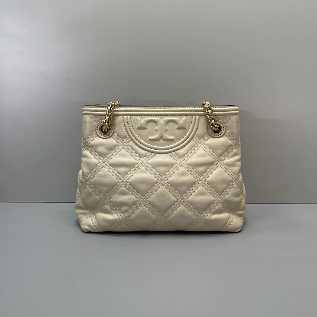 95新 TORY BURCH/汤丽柏琦 fleming白色菜篮子链条包25*21*11
