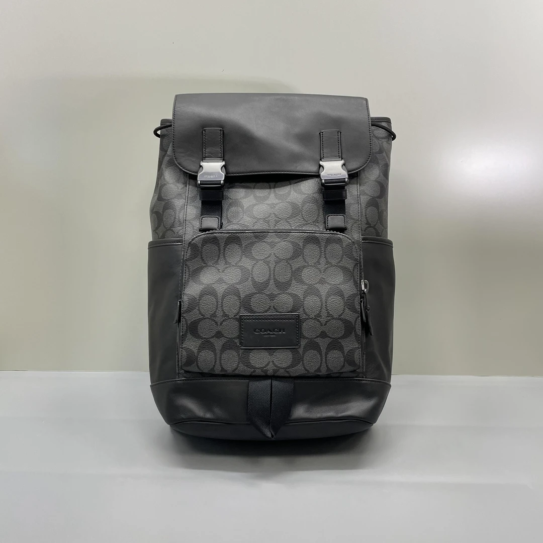 99新 COACH/蔻驰 Track 黑色老花双肩包27x42x15cmC121501