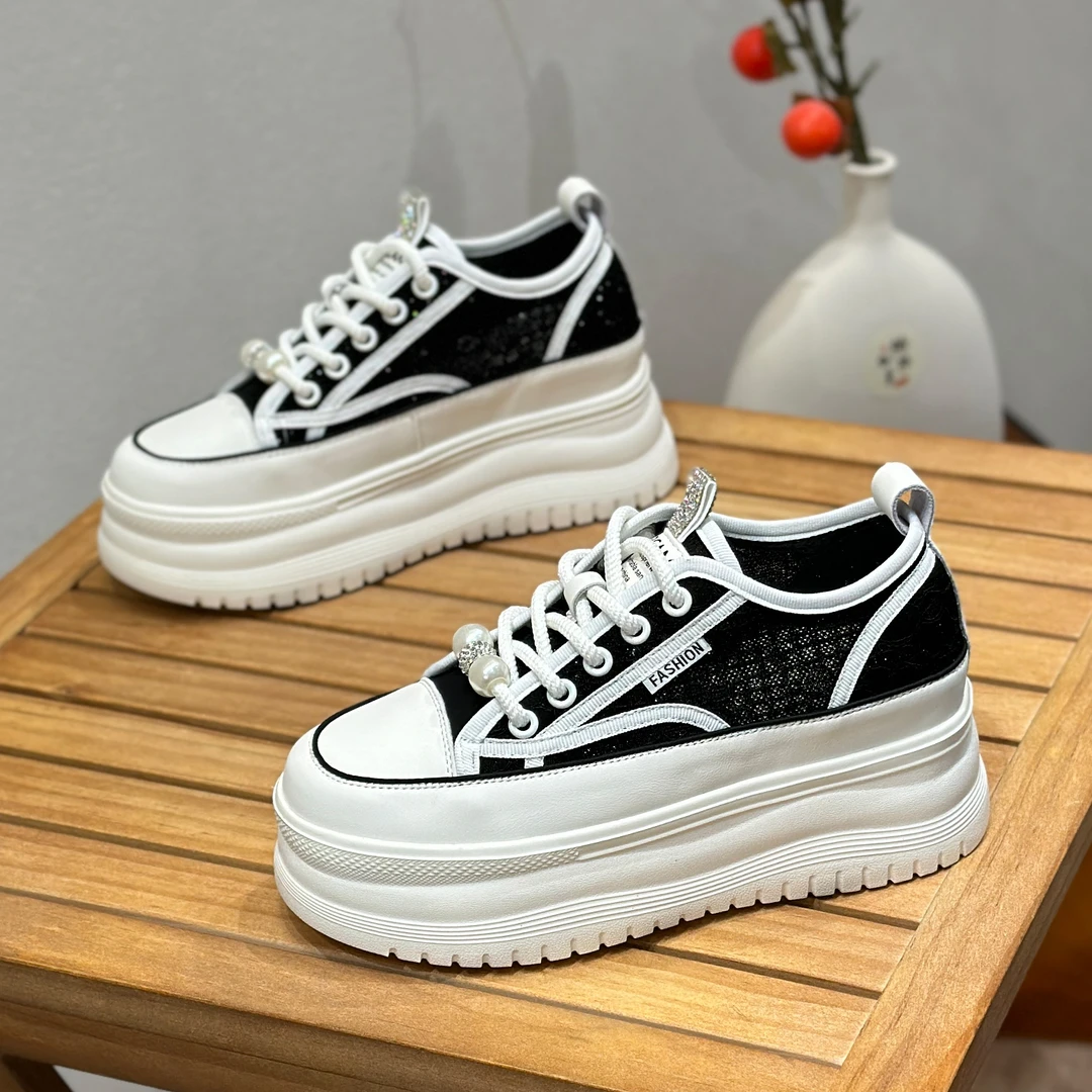 7cm内增高真皮小白鞋女2024新款夏季镂空网鞋松糕厚底运动休闲鞋