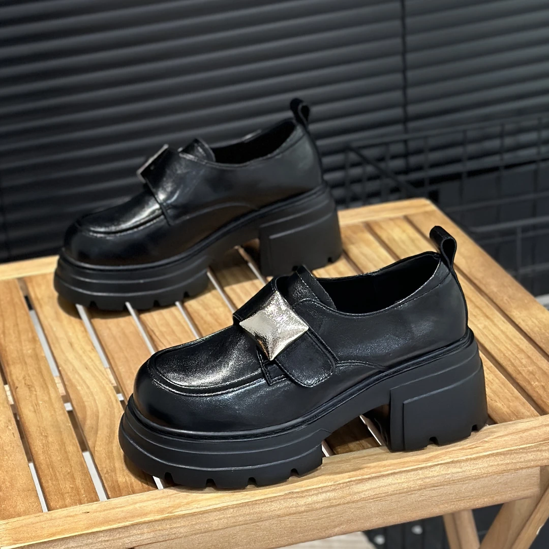 魔术贴乐福鞋女增高7cm小个子单鞋2025年新款配裙子粗高跟小皮鞋