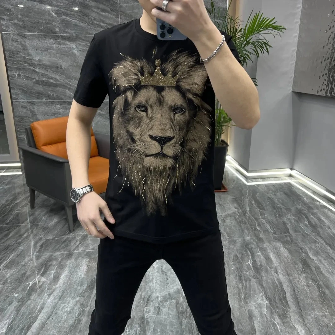 23001夏季新品男士大狮子T恤烫钻短袖时尚修身舒适高级感百搭