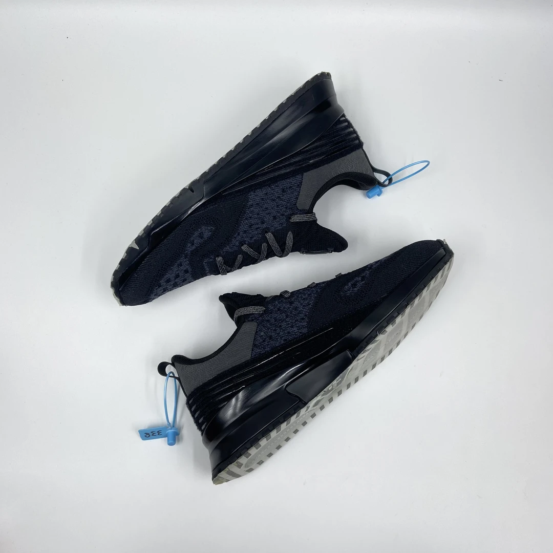【汇星福利】99新LouisVuitton/路易威登黑色经典运动鞋 42 338