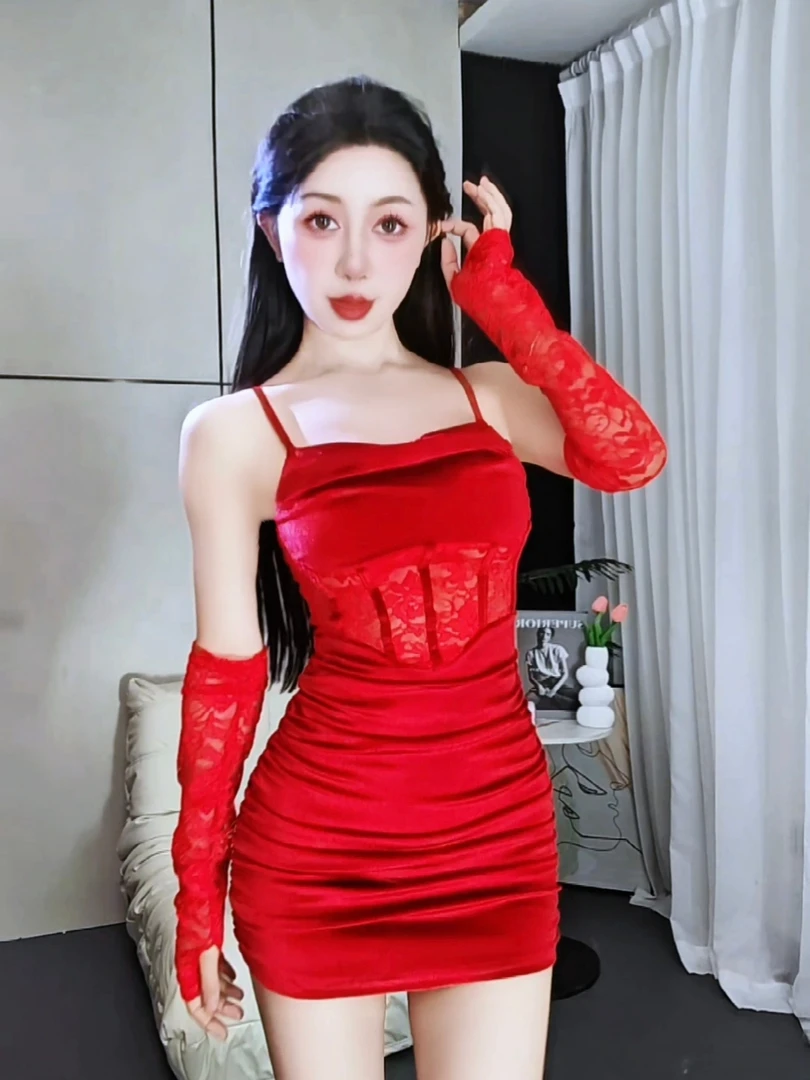 燃燃家圣诞新年战裙 红色蕾丝吊带连衣裙连指袜套秋冬修身包臀裙