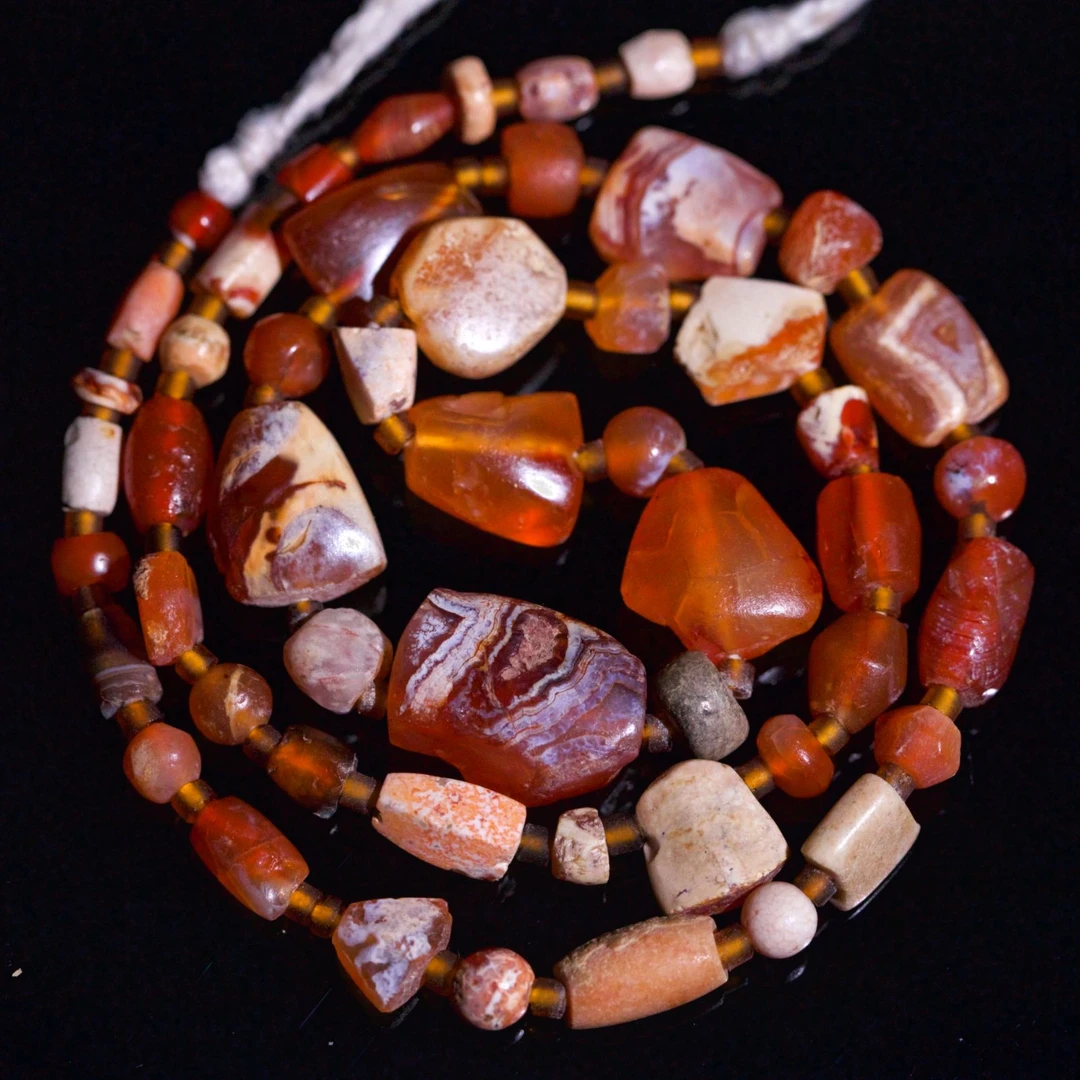 （古珠全集）西亚巴克特里亚红玉髓项链