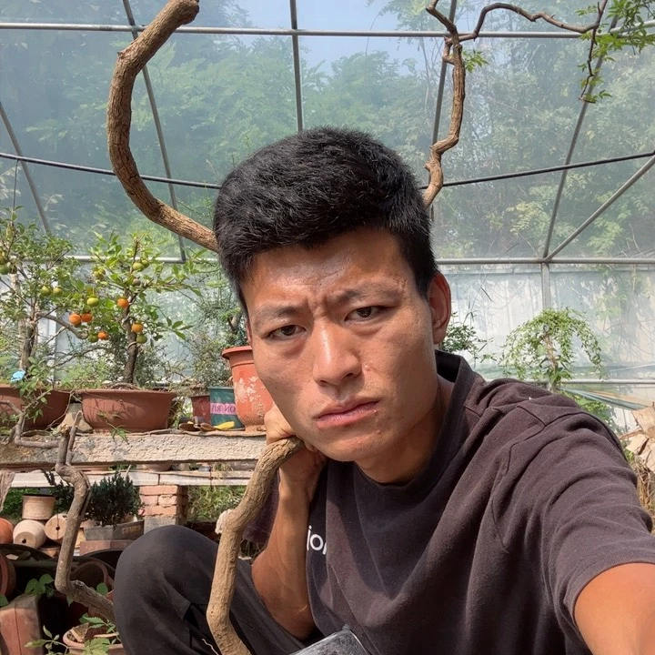 逍*明嗯哼个小女孩真的