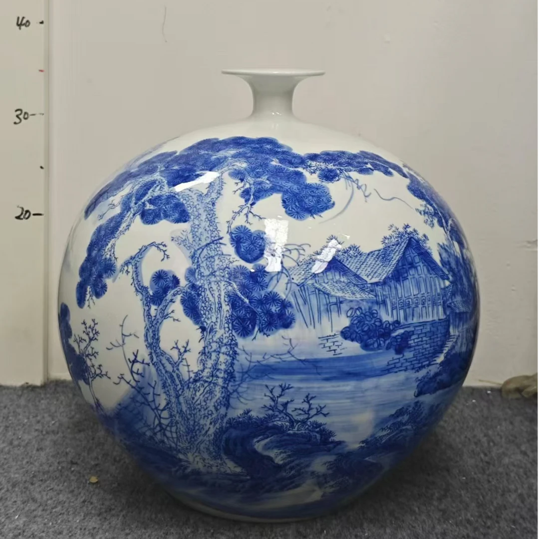 景德镇青花溪山秋晴石榴瓶