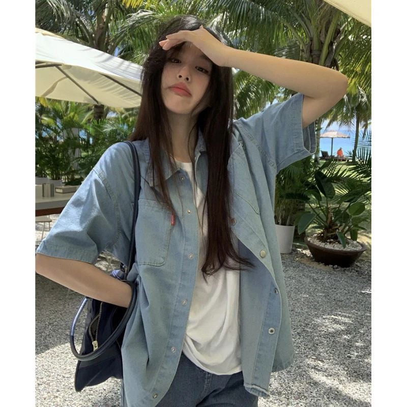 蓝色牛仔衬衫外套女夏季法式复古宽松衬衣设计感小众内搭短袖上衣