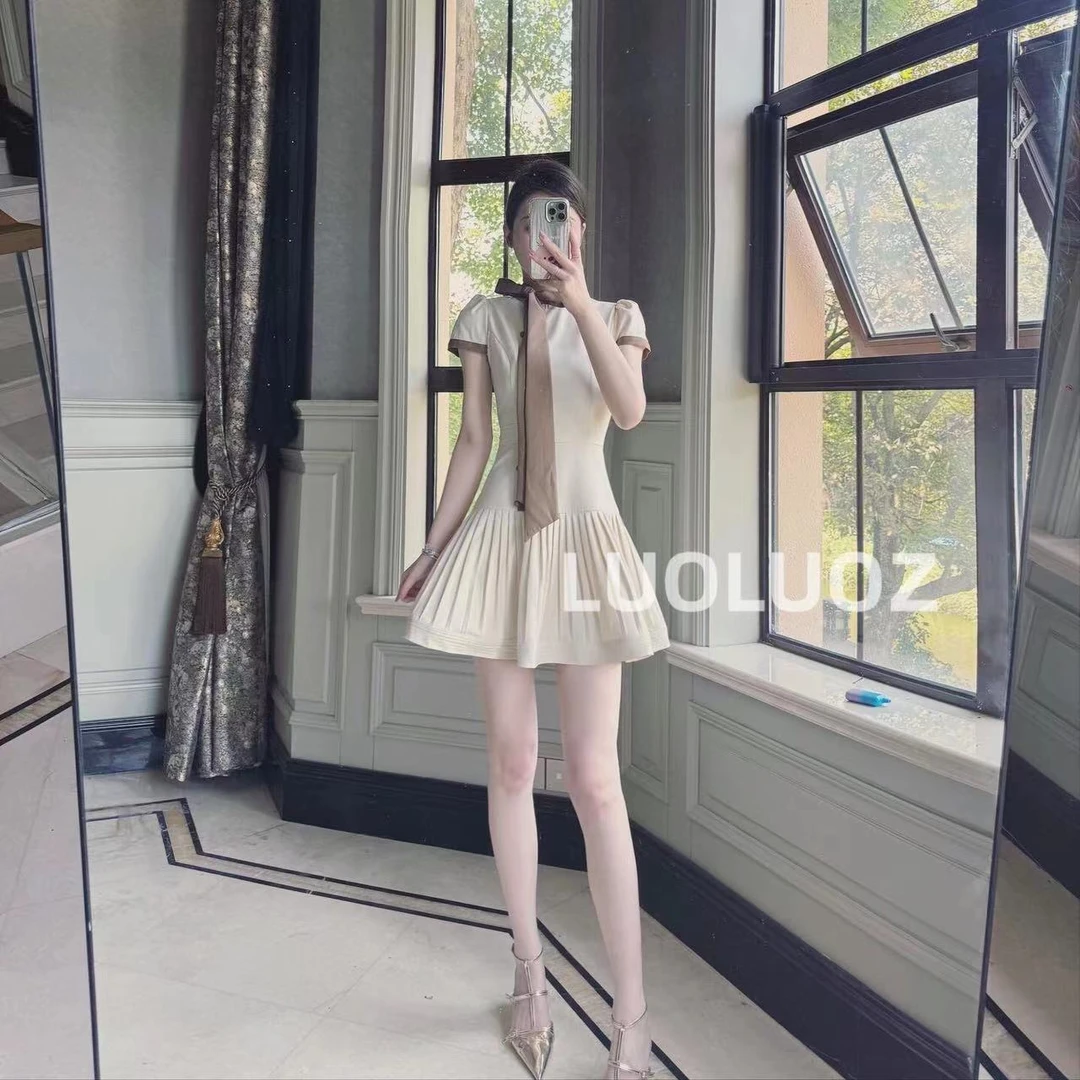 【碳尘】收腰百褶连衣裙-L3253