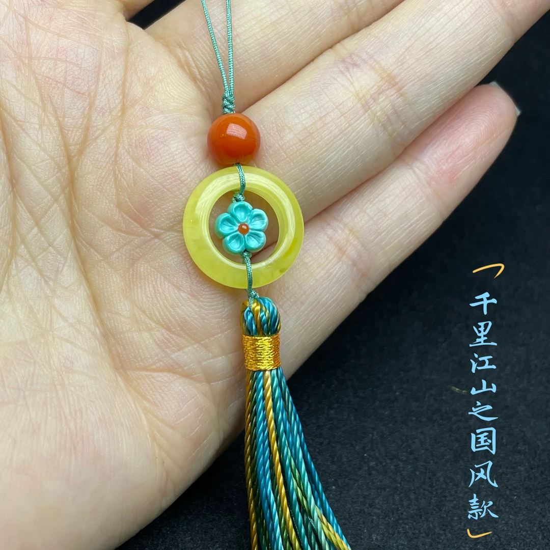 【贺老师严选】鸡油黄蜜蜡搭配原矿绿松石手机链车挂复古国风款