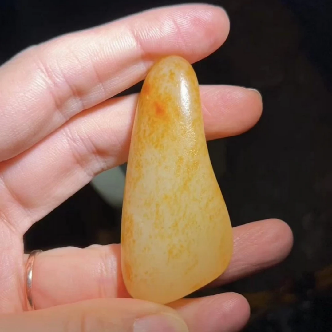 新疆洒金皮玉质奇石