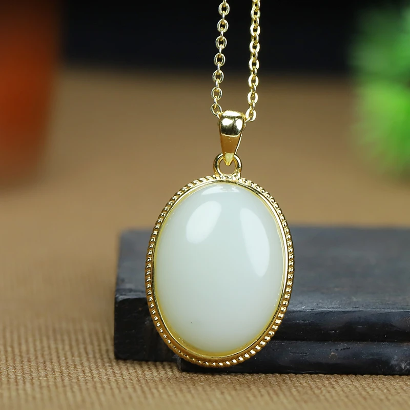 和田玉15*20毫米蛋面圆圆满满吊坠YHT019颜色微差