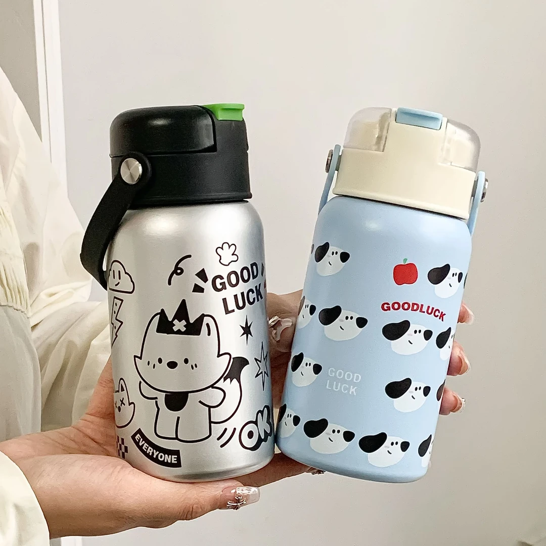 双饮提手水杯大容量316不锈钢保温杯可爱3D印花硅胶提手水杯