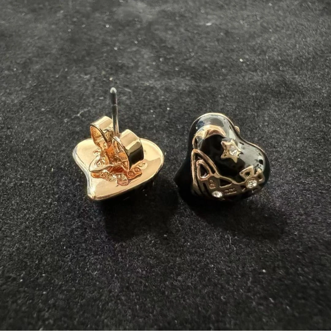 铜合金珐琅耳饰 11024黑色珐琅镶嵌闪钻桃心耳钉