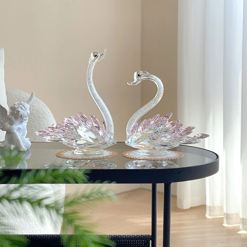 水晶天鹅玄关电视柜酒柜家居装饰品摆件轻奢花瓶建盏送人礼物