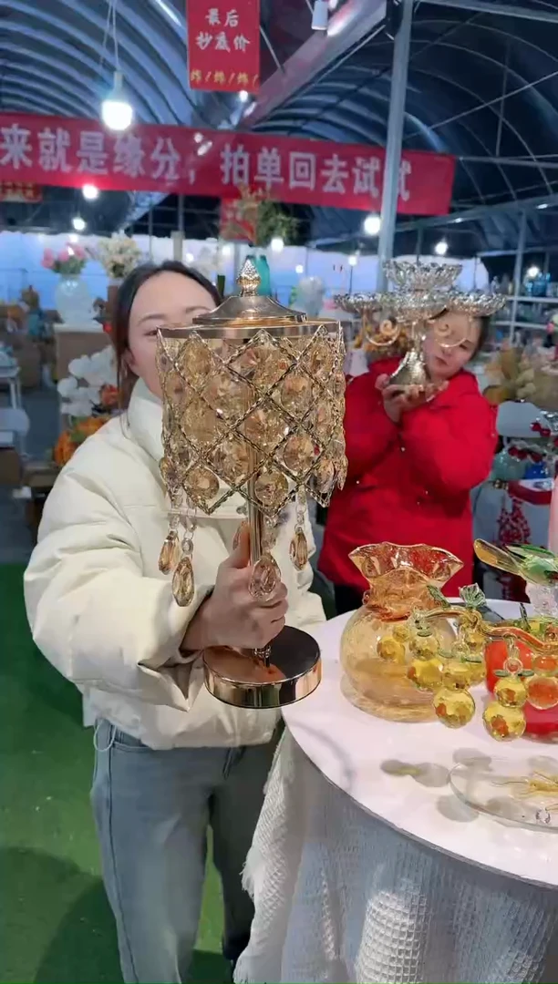 【闪购商品】迪优乔M-格菱台灯