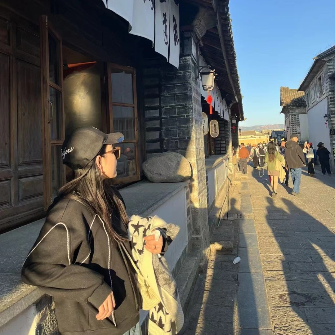 Aixiaomei/爱小美【线条卫衣】加绒SY-510