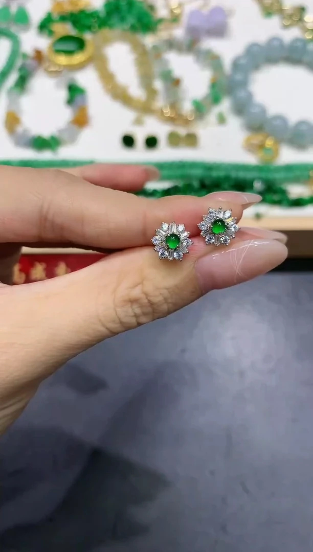 【闪购商品】翡翠吊坠(不含链)银S925镶嵌33多人多样性随机发货1件