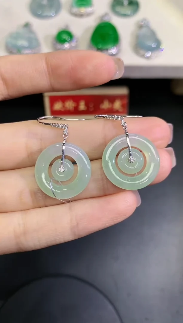 【闪购商品】翡翠颈饰18K金镶嵌团购16