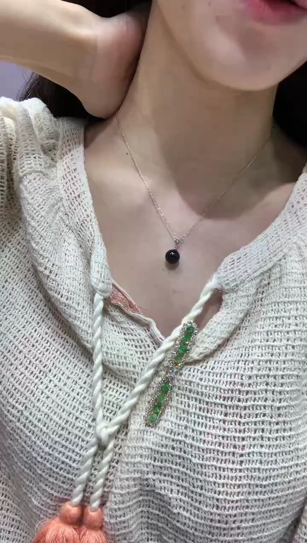 【闪购商品】翡翠吊坠(赠链)银S925镶嵌3多人多样性随机发货1件