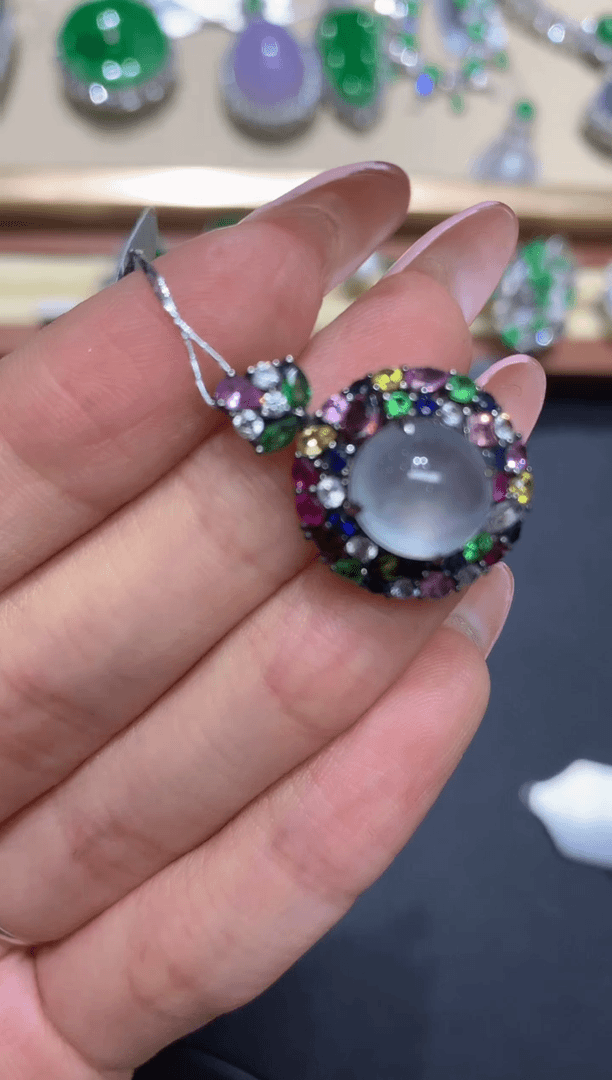【闪购商品】翡翠吊坠(不含链)18K金镶嵌8团购