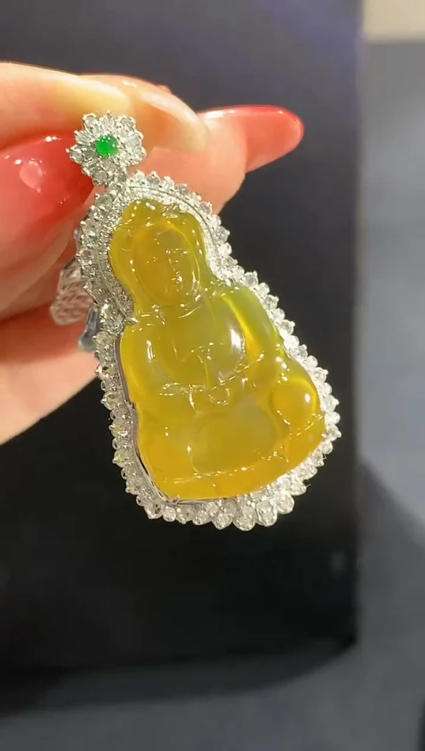 【闪购商品】翡翠吊坠(不含链)18K金镶嵌91团购
