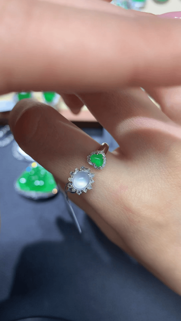 【闪购商品】翡翠戒指18K金镶嵌11团购