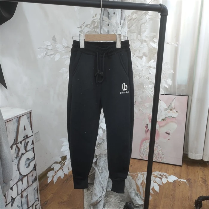 Q150黑色加厚绒裤童装