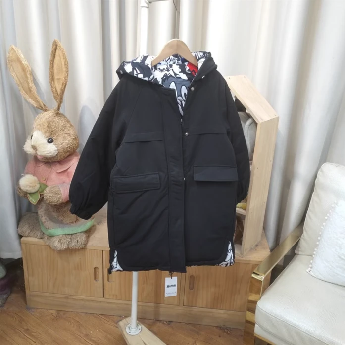 Q179黑色双面穿羽绒服童装