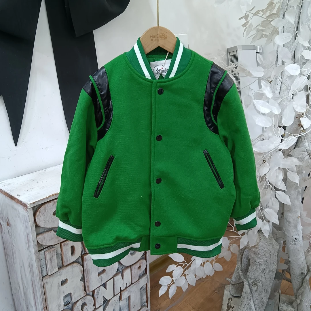 O22绿色棒球服外套