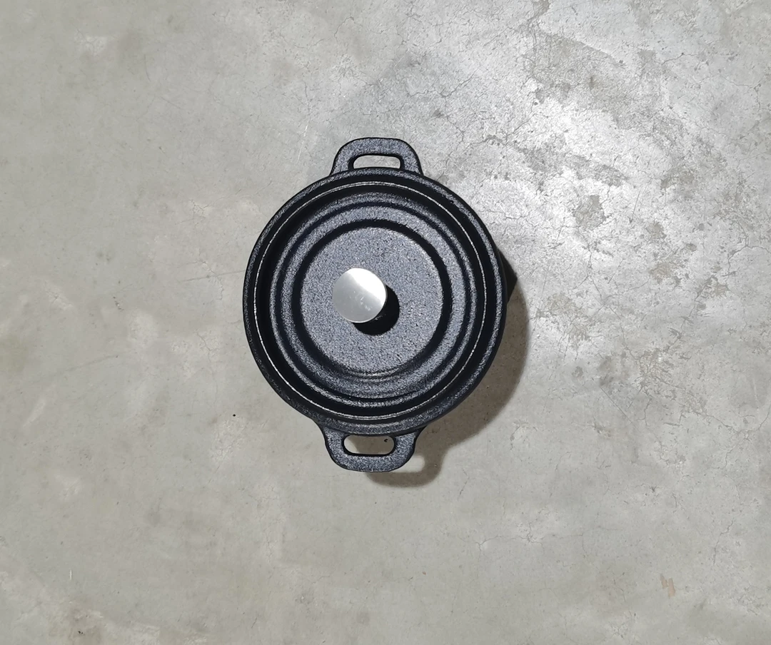 福利款铸铁小烟缸