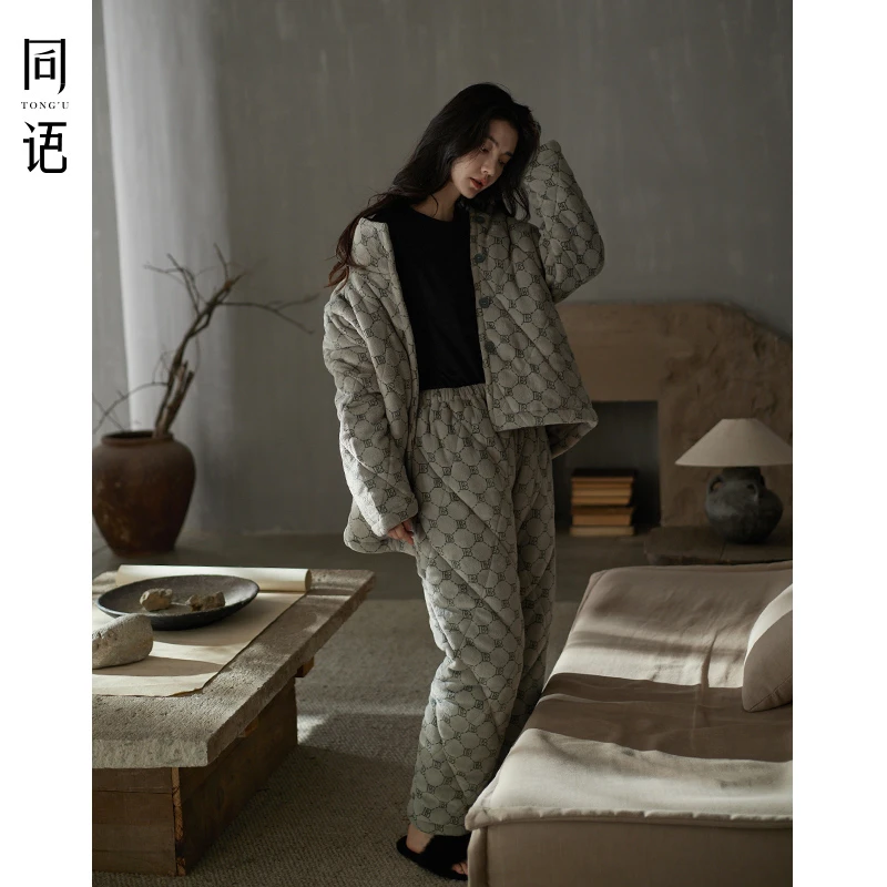 同语睡衣女秋冬季三层夹棉珊瑚绒加厚款套装女士可外穿加绒家居服