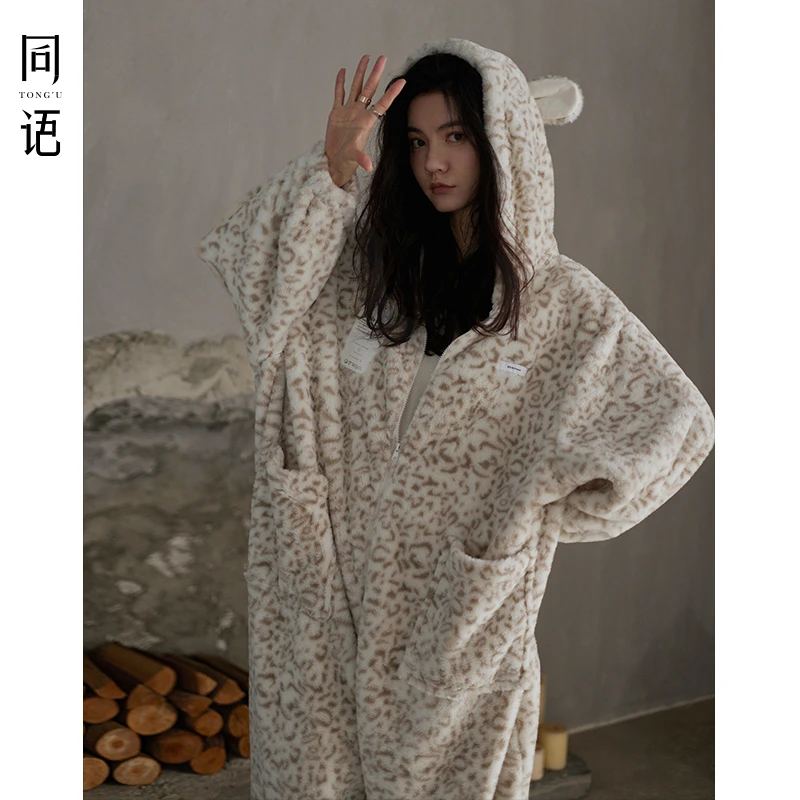 同语新款连体睡衣女秋冬季珊瑚绒防静电加绒加厚法兰绒冬款家居服