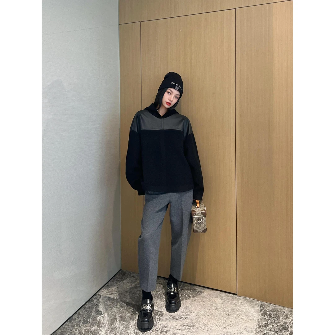 NancyCavally时髦INS博主款 CE风环保蛋白皮 拼接落肩连帽呢卫衣