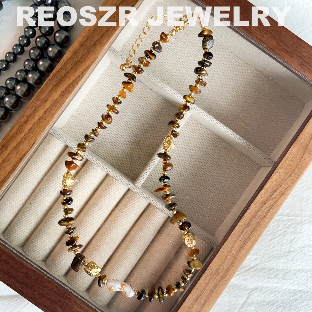 Reoszr/洛恣 铜合金项链 大自然虎眼石金色艺术框项链美杜莎项链