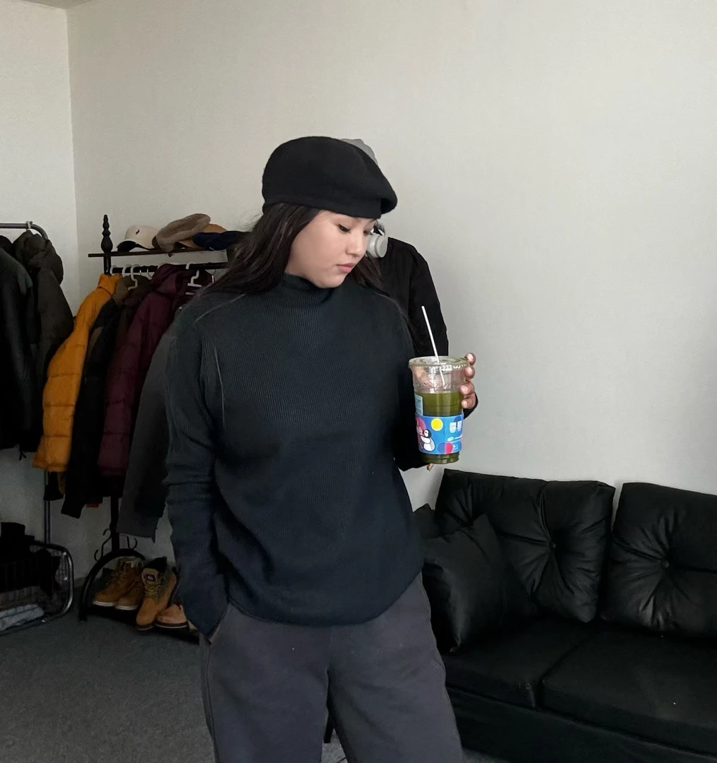 休闲爆款毛衣上衣