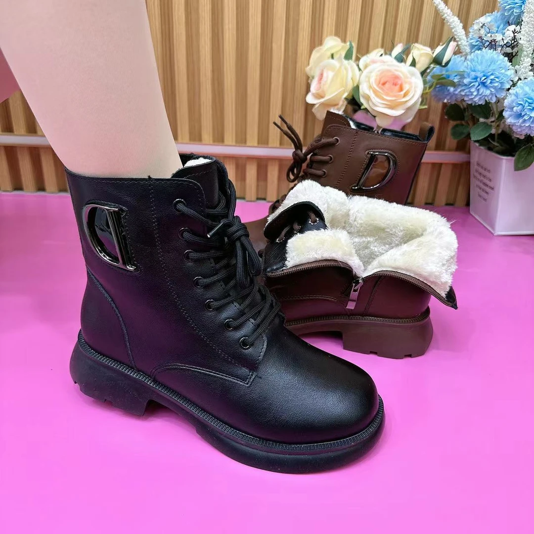 【新款热卖】冬季新款加厚大棉保暖马丁靴时尚百搭女士软底女靴