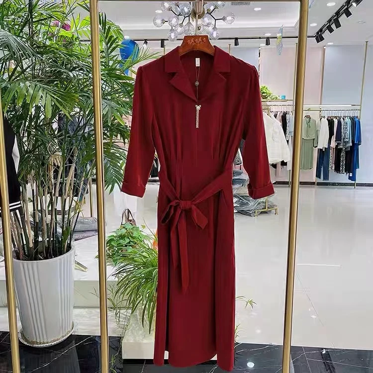 Q539，【专柜正品】时尚2023秋冬新款气质长袖轻奢中长款连衣裙