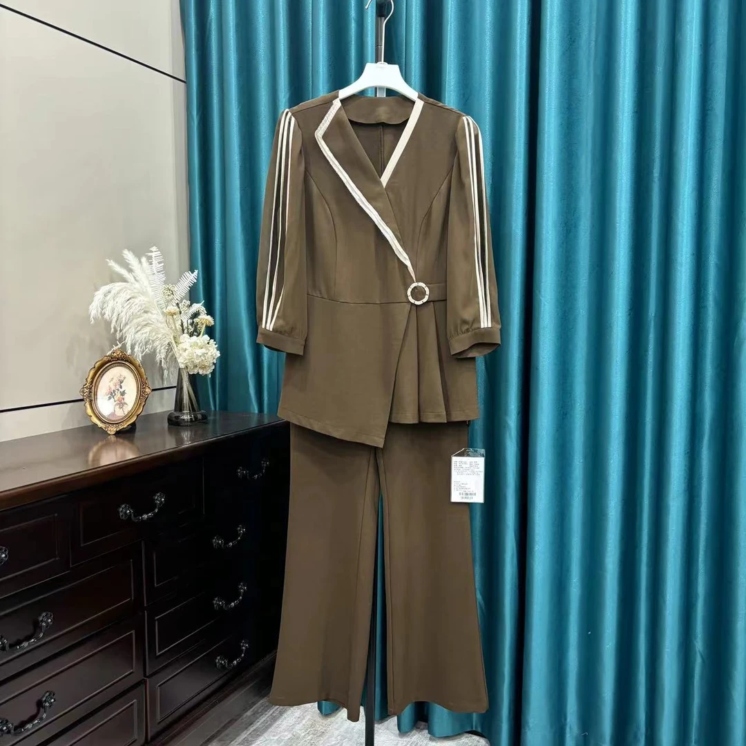 7112，【娅格】时尚2023秋季新款撤柜气质轻奢休闲简约显瘦潮流套装