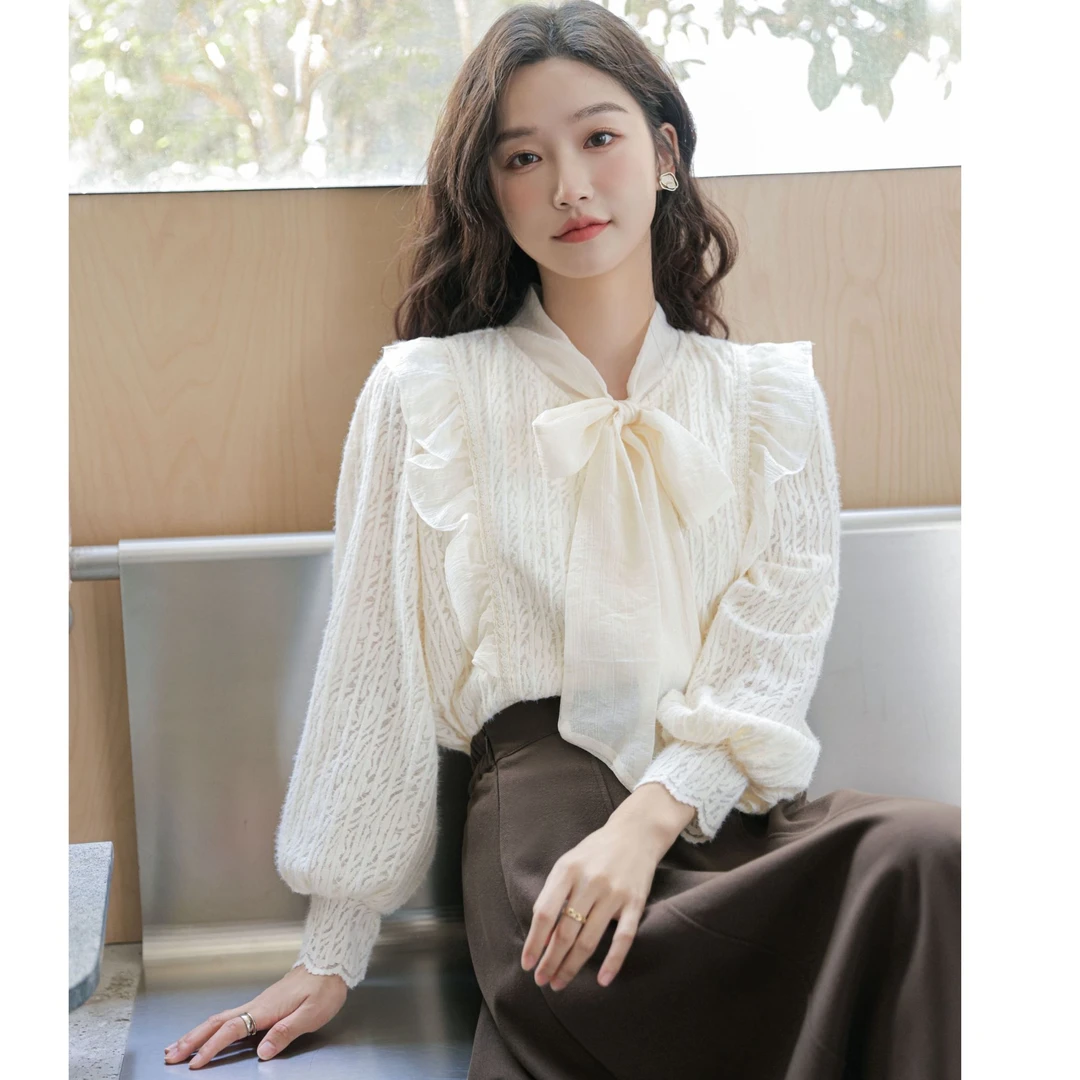 蝴蝶结蕾丝打底衫女秋冬季2024新款显瘦洋气纱网拼接时尚气质衬衫