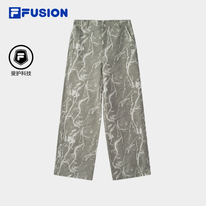 FILA斐乐满印降落伞裤女款潮流抗皱防泼水运动休闲裤T11W511806F