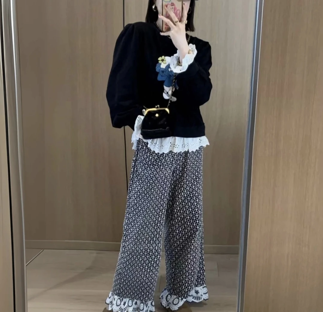 루루가−  （蓝精灵卫衣）韩国东大门韩蕾丝边2024冬女新卡通假两件卫衣