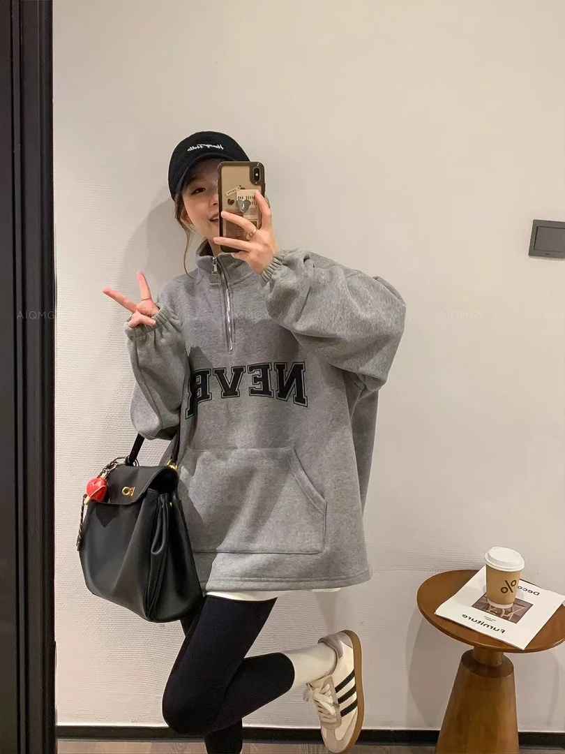 루루가− 韩国东大门正品代 李允珍同款韩范加绒加厚立领字母印花卫衣