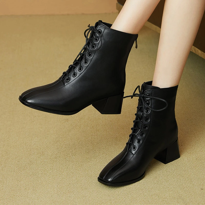 W203-1方头马丁靴女款新款女靴真皮短靴大码女鞋春秋皮鞋粗跟单靴