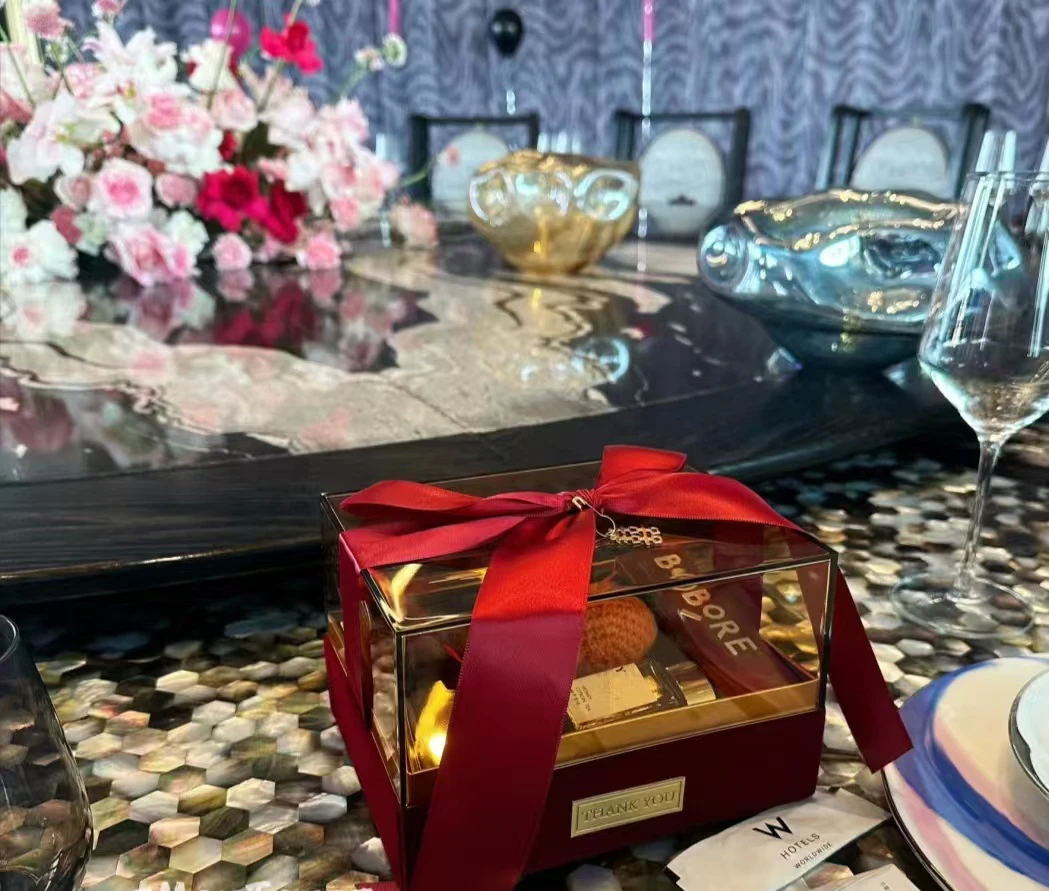 轻奢透明亚克力礼物盒婚庆伴手礼盒