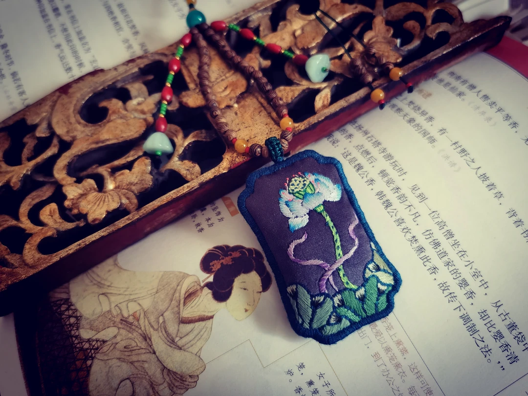 纯手工刺绣、禅意莲花挂件车挂项链