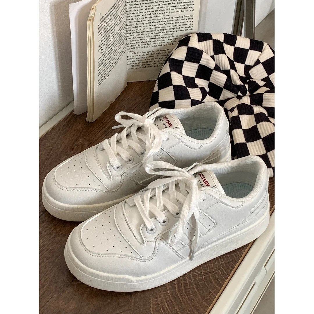 小白鞋子厚底男女情侣2025春季新款学生运动休闲板鞋皮面防水透气